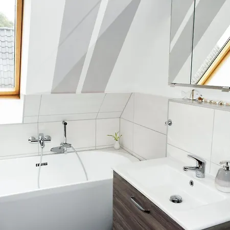 منزل للإقامة Bauernkaten Mit Terrasse Und Kamin Bei Stahlbrode