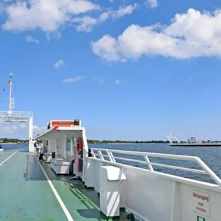 منزل للإقامة Bauernkaten Mit Terrasse Und Kamin Bei Stahlbrode