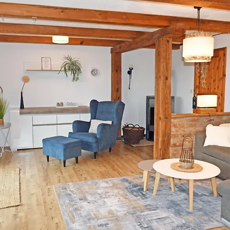 Bauernkaten Mit Terrasse Und Kamin Bei Stahlbrode منزل للإقامة