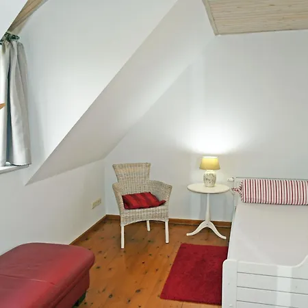 Bauernkaten Mit Terrasse Und Kamin Bei Stahlbrode منزل للإقامة Falkenhagen (Mecklenburg-Vorpommern)