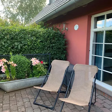 منزل للإقامة Bauernkaten Mit Terrasse Und Kamin Bei Stahlbrode Falkenhagen (Mecklenburg-Vorpommern)