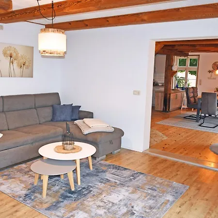 Bauernkaten Mit Terrasse Und Kamin Bei Stahlbrode Falkenhagen (Mecklenburg-Vorpommern)