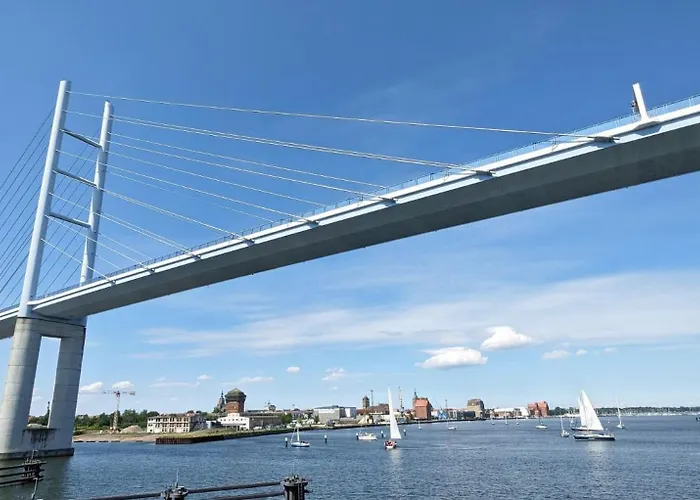 Проживание в семье Bauernkaten Mit Terrasse Und Kamin Bei Stahlbrode Falkenhagen (Mecklenburg-Vorpommern)