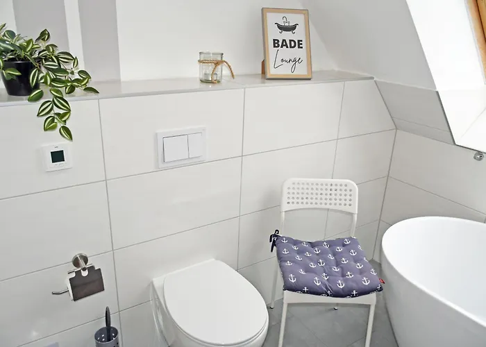 Bauernkaten Mit Terrasse Und Kamin Bei Stahlbrode Проживание в семье *