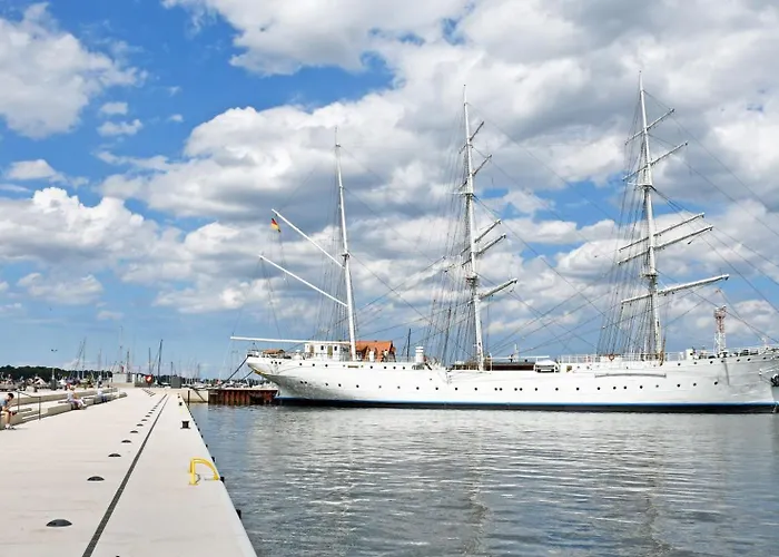 Проживание в семье Bauernkaten Mit Terrasse Und Kamin Bei Stahlbrode *