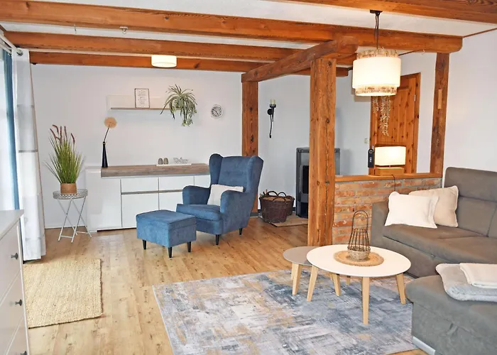 Bauernkaten Mit Terrasse Und Kamin Bei Stahlbrode Проживание в семье