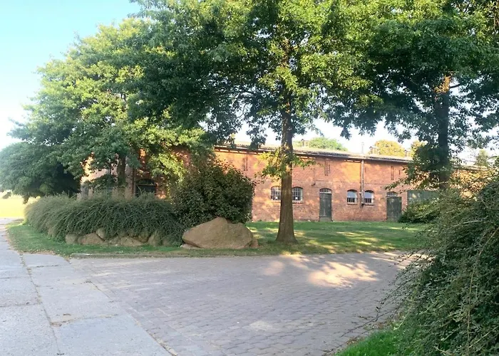 Проживание в семье Bauernkaten Mit Terrasse Und Kamin Bei Stahlbrode