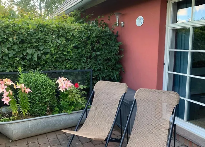 Проживание в семье Bauernkaten Mit Terrasse Und Kamin Bei Stahlbrode Falkenhagen (Mecklenburg-Vorpommern)