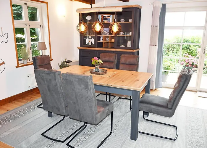 Проживание в семье Bauernkaten Mit Terrasse Und Kamin Bei Stahlbrode Falkenhagen (Mecklenburg-Vorpommern)